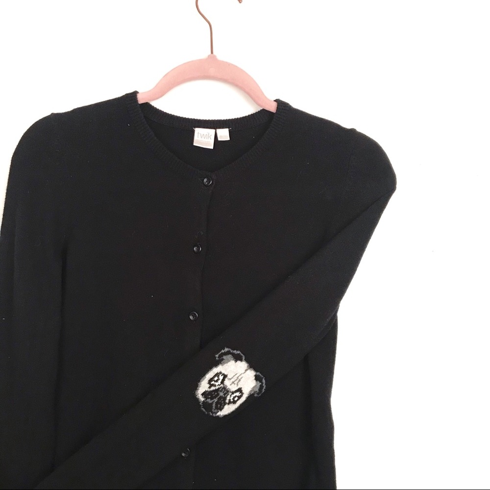 Simons black begin with pugs on elbows size XS